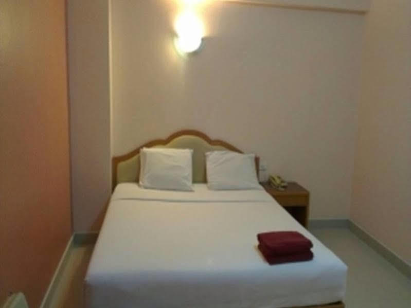 Cherry Hotel Pattaya Εξωτερικό φωτογραφία